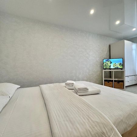 Apartpoltava Світлі Та Затишні Апартаменти В Скандинавському Стилі Центр Банківський Чек Zewnętrze zdjęcie